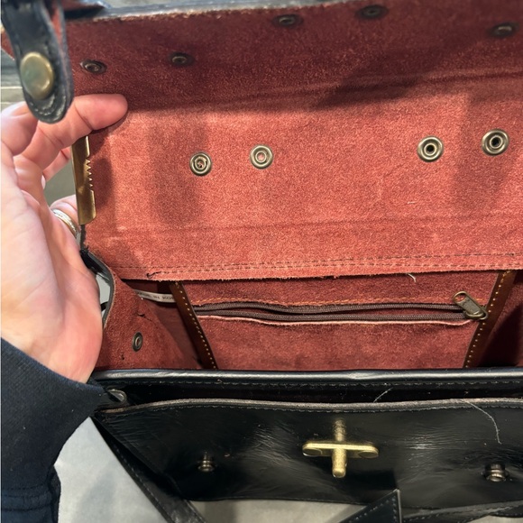 Vintage box bag. Black. Great condition. - Picture 7 of 8